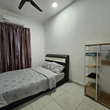 Bsp21 Family Homestay Jenjarum Exterior foto